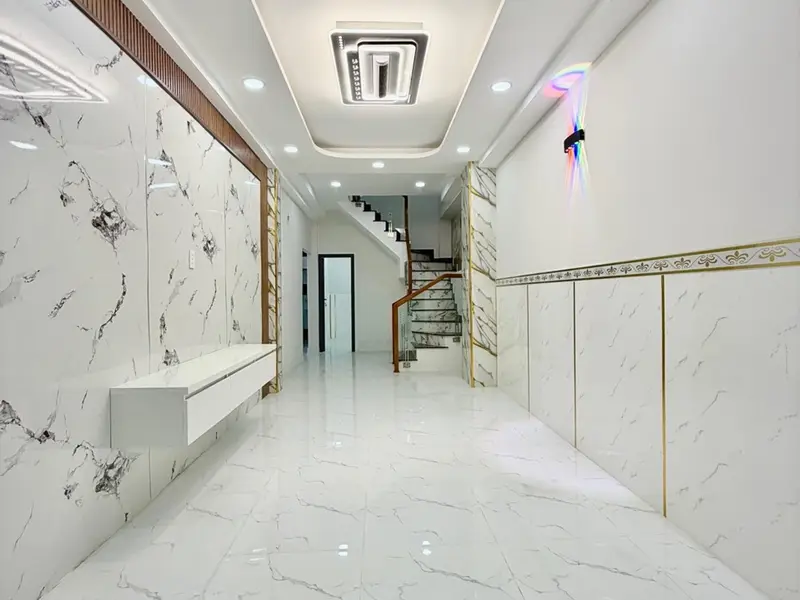 Cơ hội sở hữu nhà đẹp tại Phường Tân Hưng, Quận 7 giá chỉ 4.95 tỷ... Bán nhà riêng tại Tân Hưng, Hồ Chí Minh 01