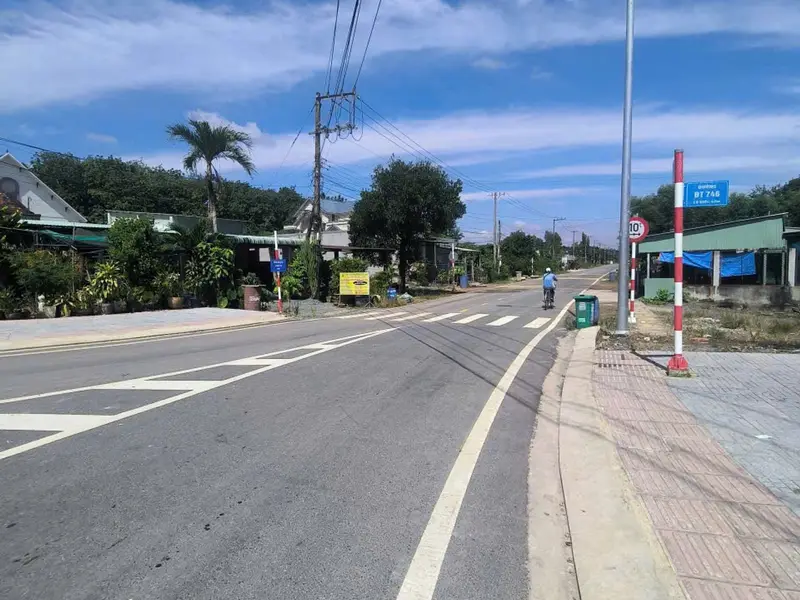 Siêu phẩm nhà phố mặt tiền rộng Tân Uyên chỉ 21 tỷ... Bán nhà mặt phố tại Tân Uyên, Hồ Chí Minh 01