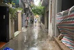 Nhà 2 tầng lệch tại phố Chùa Hàng với mặt tiền rộng, gần phố sầm uất... Bán nhà riêng tại Lê Chân, Hải Phòng 01
