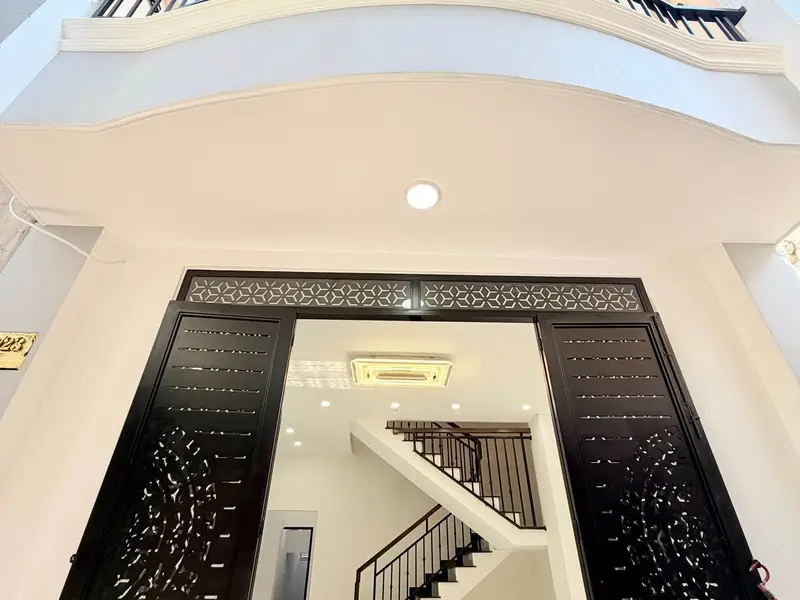 BÁN NHÀ 4 TẦNG-5PN NGAY NGUYỄN THƯỢNG HIỀN -MỚI ĐẸP KENG... Bán nhà riêng tại Hạnh Thông, Hồ Chí Minh 01