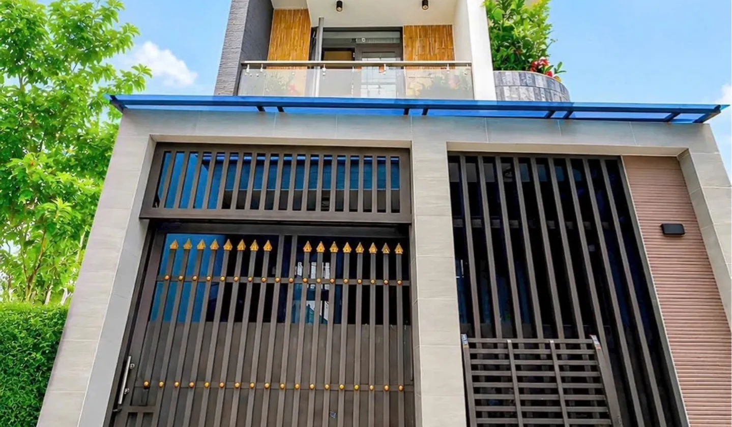 Nhà góc 2 mặt tiền Huỳnh Tấn Phát – Cơ hội sở hữu vị trí đắt giá tại Quận 7... Bán nhà riêng tại Phú Thuận, Hồ Chí Minh 01