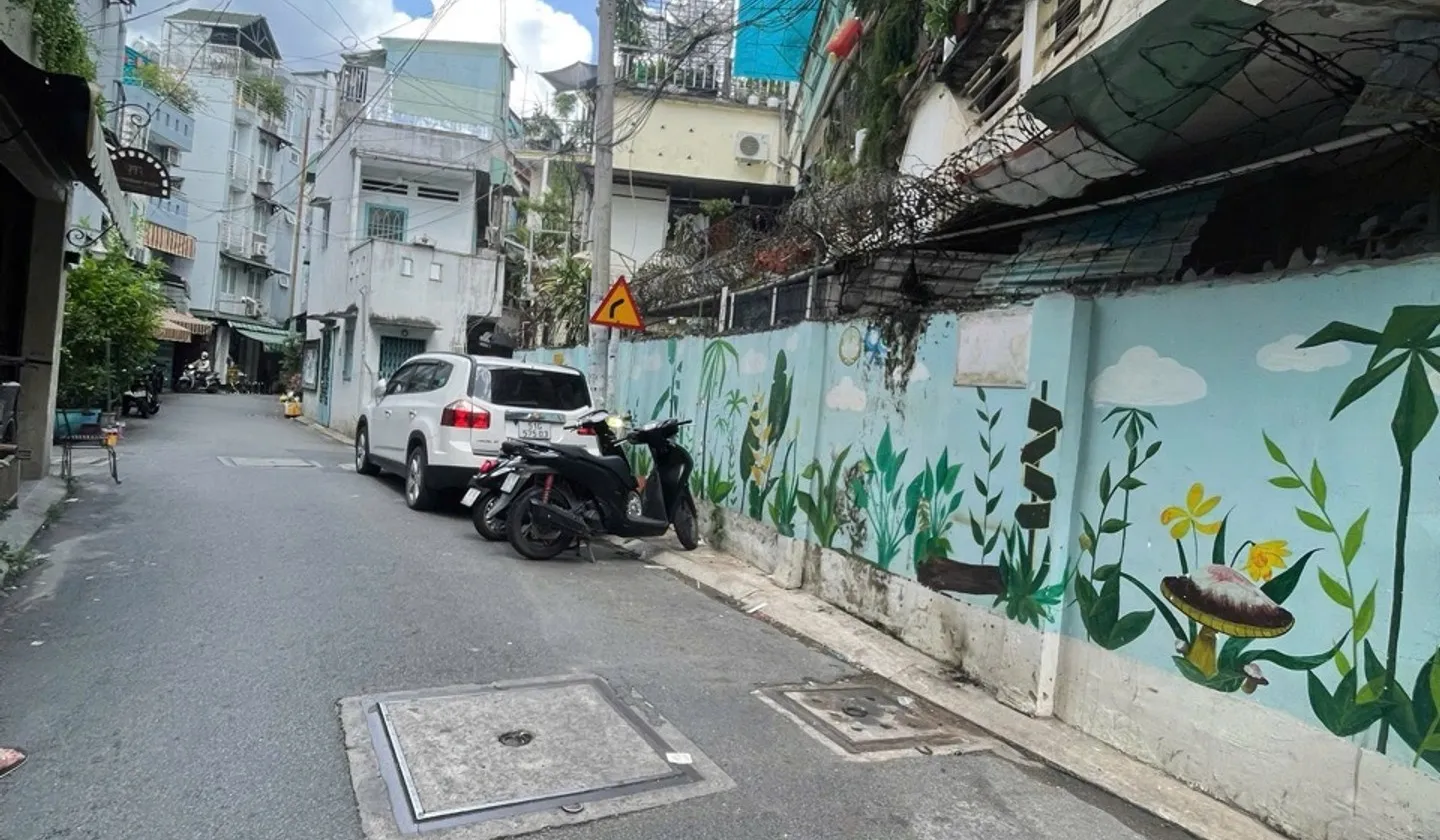 Nhà phố 3 tầng sang trọng ở Cô Giang giá tốt... Bán nhà riêng tại Cầu Kiệu, Hồ Chí Minh 01