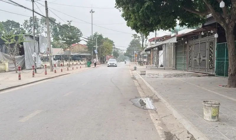 CHỦ GIẢM SÂU – 125M² LÔ GÓC 3 MẶT TIỀN NGAY TRUNG TÂM CHỢ!
✅ Vị trí vàng – chợ đầu mối hoa quả... Bán đất tại Tiến Thắng, Hà Nội 01