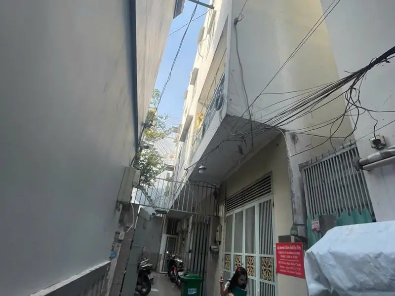 Bán nhà riêng 4 tầng, 15 phòng cho thuê, vị trí thuận tiện tại Cao Thắng... Bán nhà riêng tại Hòa Hưng, Hồ Chí Minh 01