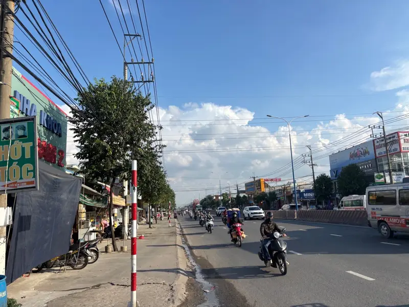 🔥 NHÀ NHỎ – GIÁ MỀM – VỊ TRÍ ĐẸP THUẬN AN, BÌNH DƯƠNG 
💥 Chỉ 2,85 TỶ – Bớt lộc cho khách thiện ch... Bán nhà riêng tại An Phú, Hồ Chí Minh 01