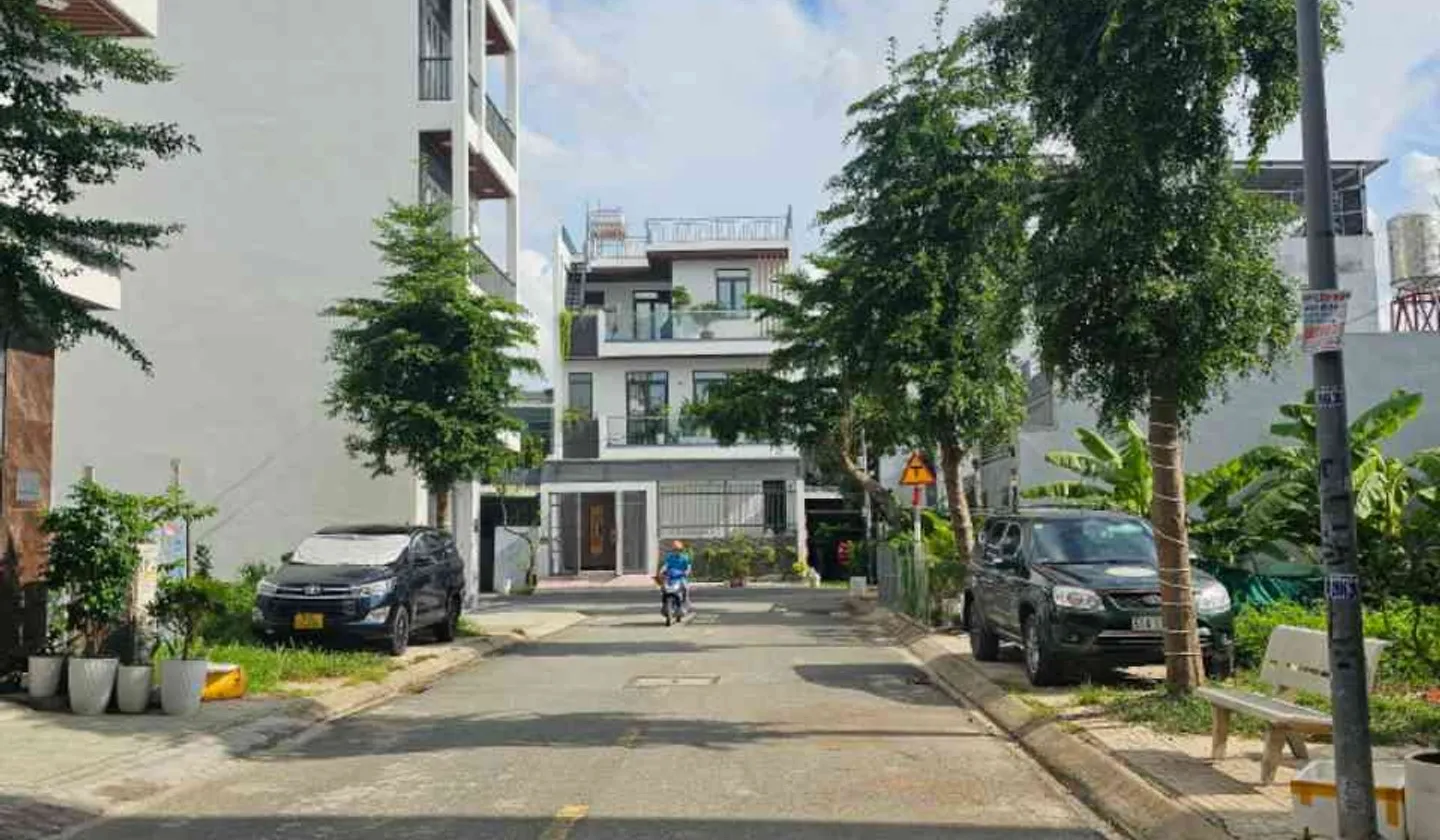 Cơ hội sở hữu nhà 5 tầng mới xây tại Thạnh Xuân, vị trí đắc địa, giá hấp dẫn... Bán nhà riêng tại Thới An, Hồ Chí Minh 01