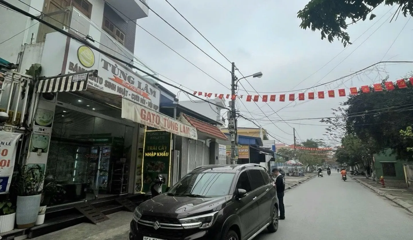 Nhà mặt phố kinh doanh sầm uất tại trung tâm Hùng Vương, diện tích 81m2... Bán nhà mặt phố tại Hồng Bàng, Hải Phòng 01