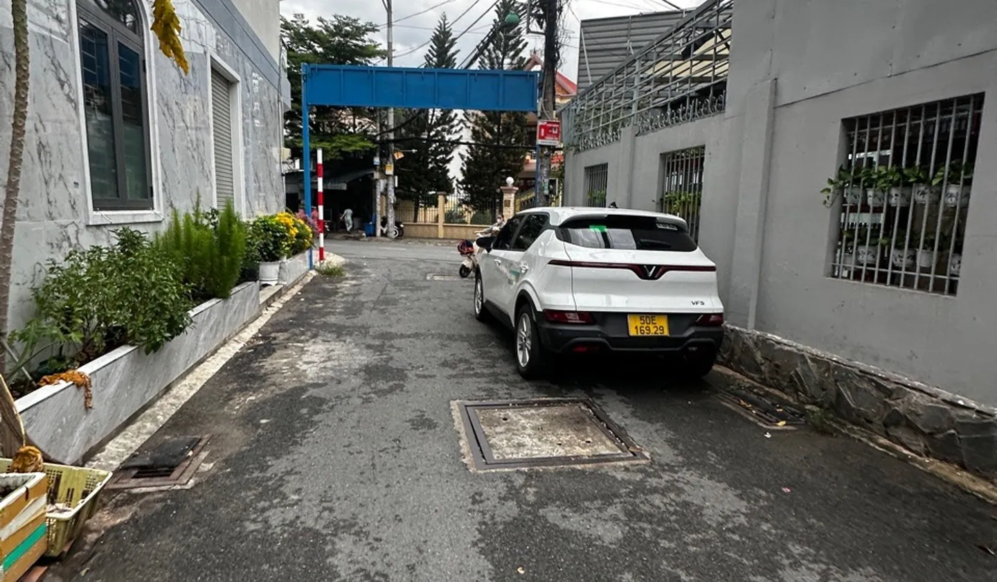 Bán nhà 3 tầng 4x17m tại Lâm Thị Hố, Trung Mỹ Tây giá 5.68 tỷ... Bán nhà riêng tại Trung Mỹ Tây, Hồ Chí Minh 01