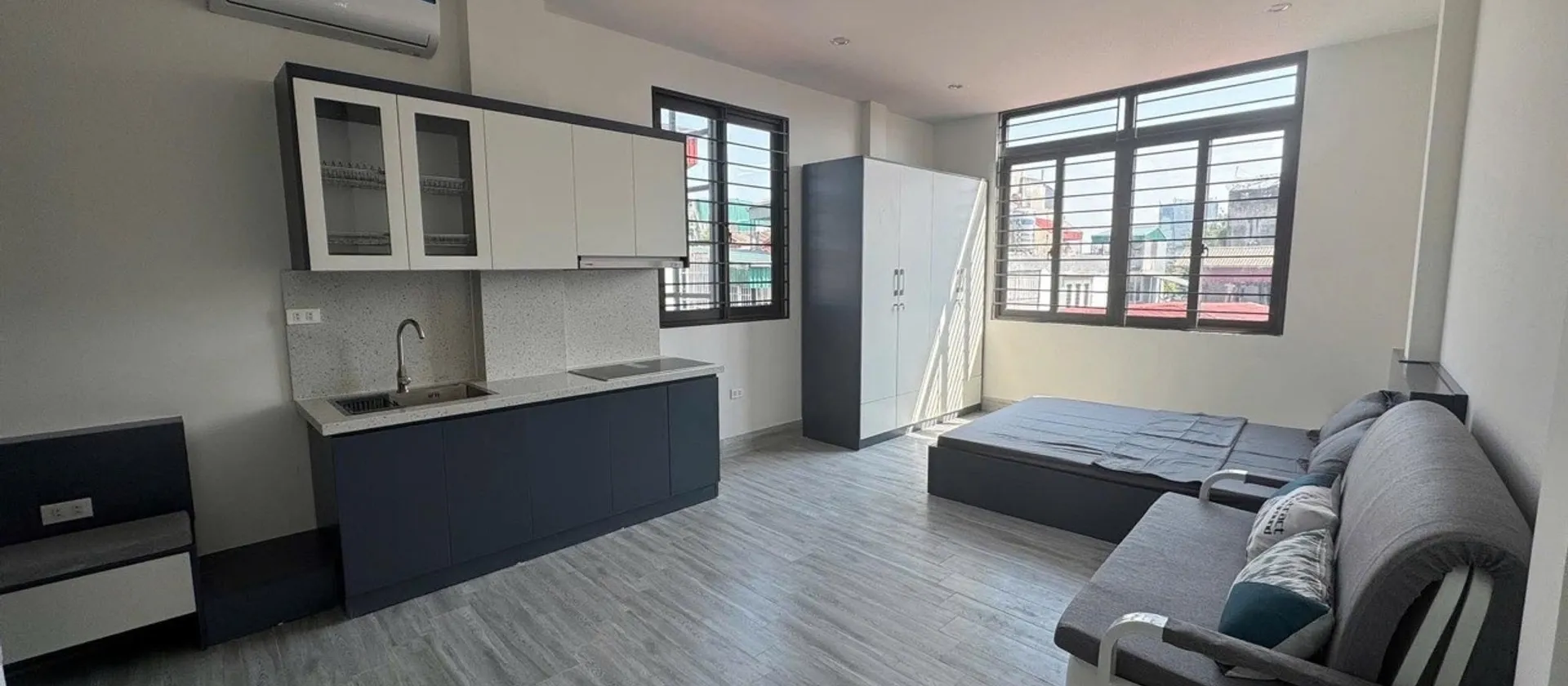 10 TỶ CÓ NHÀ DÒNG TIỀN GẦN HỒ LINH QUANG-VÀI PHÚT LÊN LĂNG BÁC-7 TẦNG-THANG MÁY-LÔ GÓC 2 MẶT THOÁNG... Bán nhà riêng tại Văn Miếu - Quốc Tử Giám, Hà Nội 01