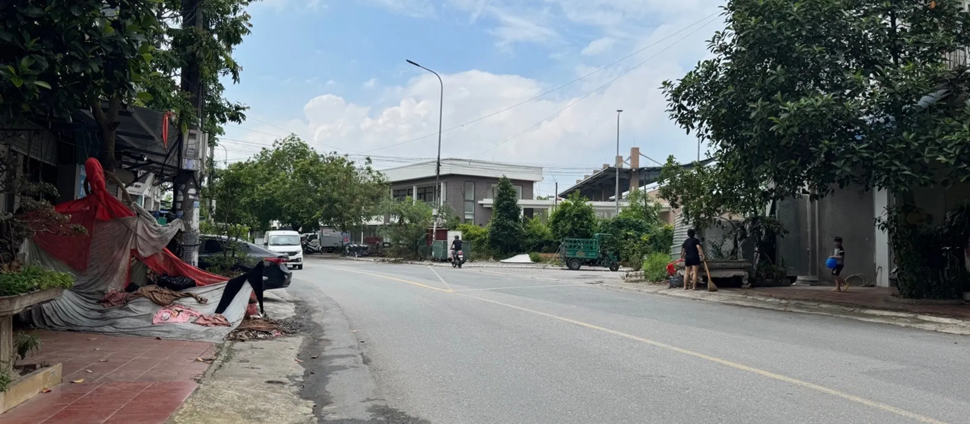 Siêu phẩm nhà mặt phố265m2,mt 8.3 Lý Chiêu Hoàng BT 3 TẦNG giá cực hiếm, cơ hội không thể bỏ lỡ... Bán nhà mặt phố tại Từ Sơn, Bắc Ninh 01