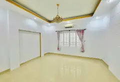 Nhà mặt phố 4 tầng rộng 100m² tại Phường An Lạc, Hồ Chí Minh với thiết kế lệch tầng tiện nghi... Bán nhà mặt phố tại An Lạc, Hồ Chí Minh 17