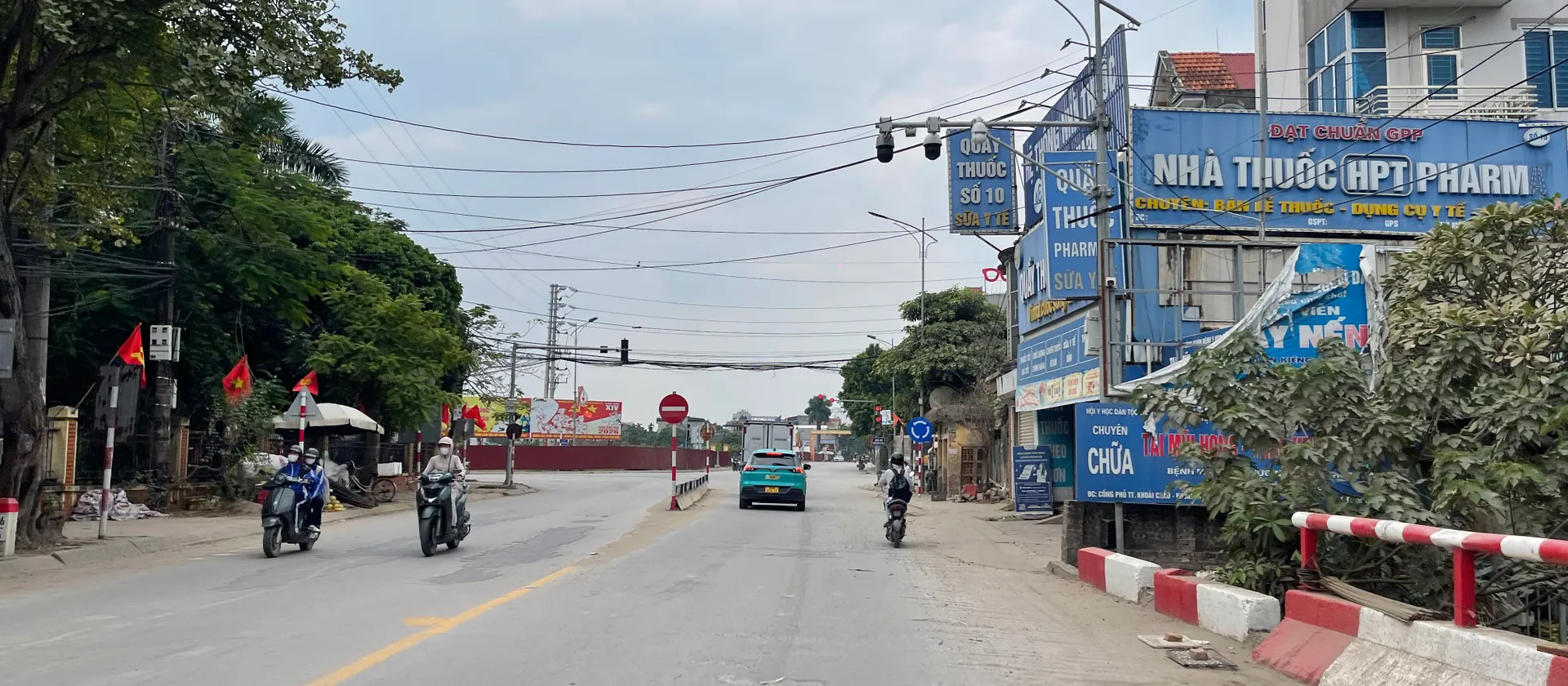 Nhà đẹp 3 tầng 2 mặt thoáng TT KHOÁI CHÂU-HƯNG YÊN... Bán nhà riêng tại Triệu Việt Vương, Hưng Yên 01