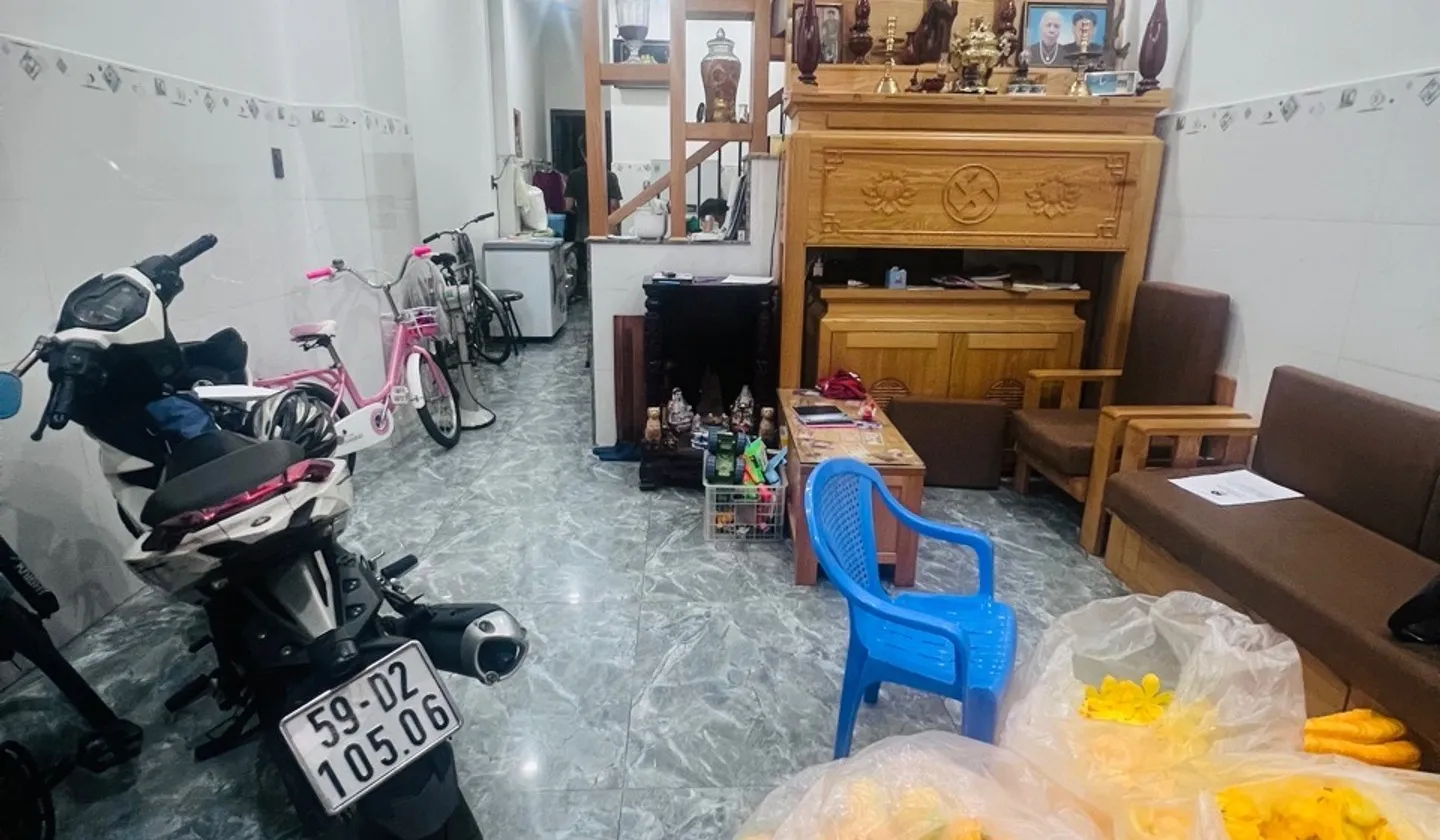 NHÀ ĐẸP 4 TẦNG TÂN PHÚ, MẶT TIỀN RỘNG, 54.8M2, 5PN 5WC, SỔ HỒNG RIÊNG, NHỈNH 7 TỶ... Bán nhà riêng tại Tân Phú, Hồ Chí Minh 01
