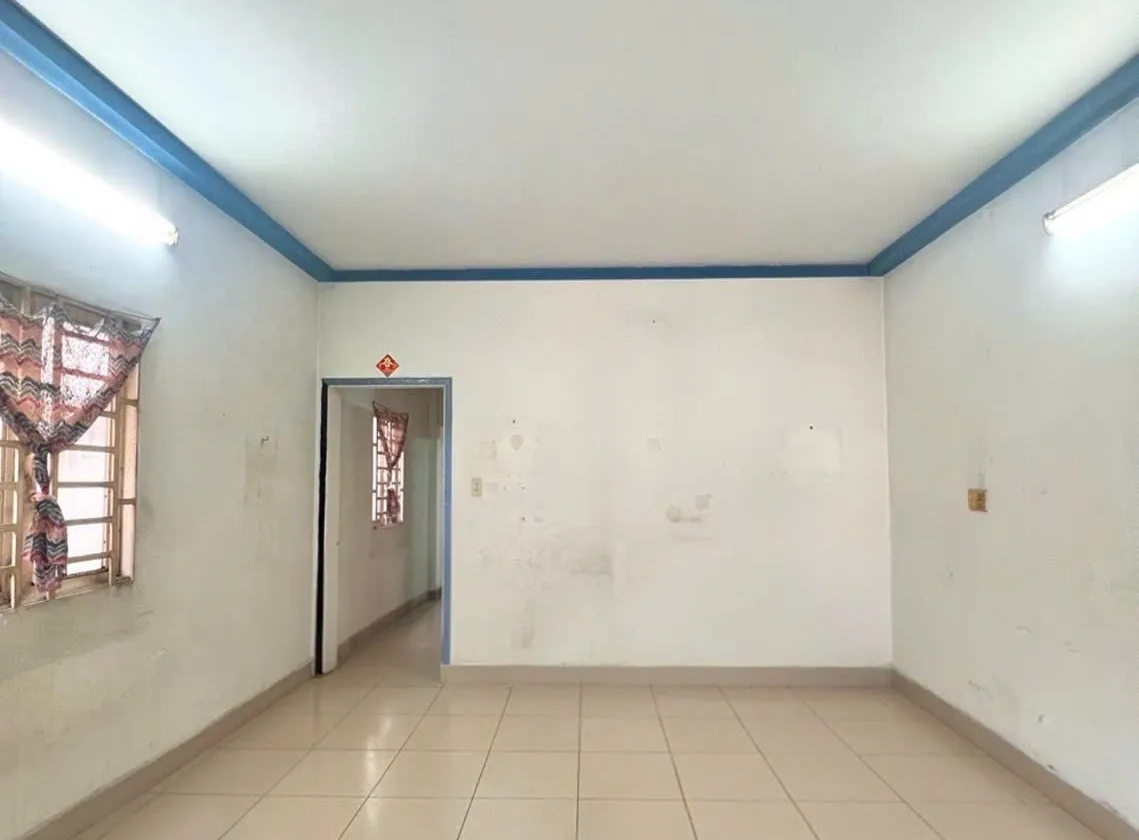 BÁ.N NHÀ SÁT HUƠ.G LỘ 2 NỐI DÀI - HẺM XE HƠI - 4PN - BTCT - NH ( 5X22M ) NHỈNH 4$... Bán nhà riêng tại Bình Tân, Hồ Chí Minh 01