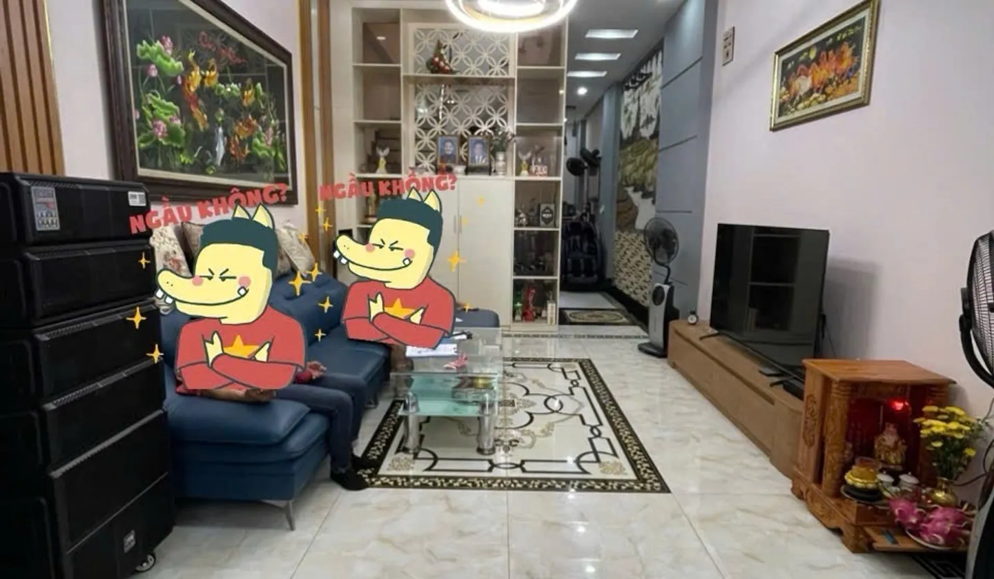 Nhà mặt tiền bờ kênh thoáng mát, thiết kế 3 tầng chắc chắn tại Thới An... Bán nhà riêng tại Thới An, Hồ Chí Minh 01