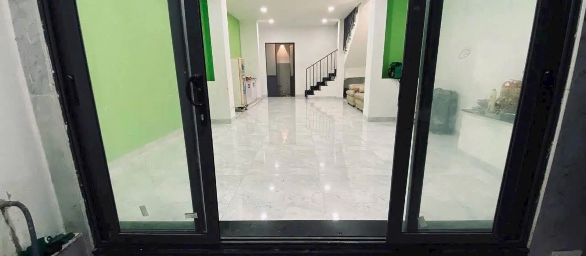 Nhà Hơn 4 tỷ có hdt 10tr/ thể ngang 4 dài 13 nợ hậu 4,5 phong thủy.... Bán nhà riêng tại Gò Vấp, Hồ Chí Minh 01