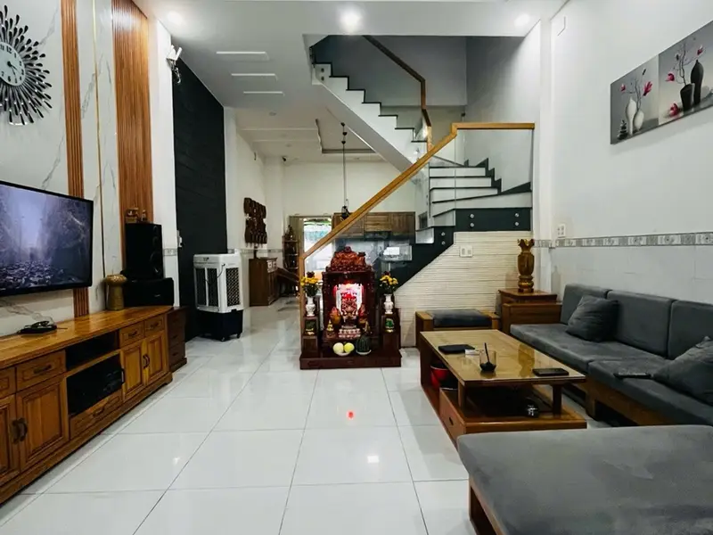 Bán nhà 3 tầng gần mặt tiền Đường Số 11, Thủ Đức, giá 8,2 tỷ... Bán nhà mặt phố tại Linh Xuân, Hồ Chí Minh 01