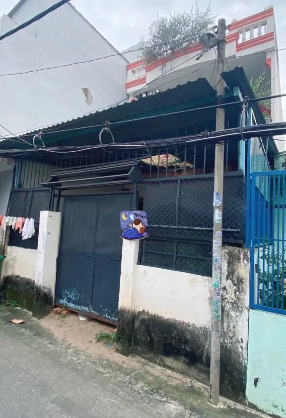 Vị trí đẹp ngay Ga Văn Thánh, nhà rộng 62m2, rẻ nhất khu vực. Phù hợp cải tạo thêm hoặc xây mới.... Bán nhà riêng tại Thạnh Mỹ Tây, Hồ Chí Minh 01