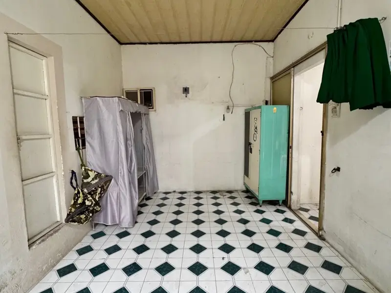 💥💥HẺM Ba Gác
🏡 58m² | Ngang 6m×11m
Giá 4.3 Tỷ🌹
👍Nhà C4 tiện xây mới được 5 Tầng
📍Trần Bình Tr... Bán nhà riêng tại Bình Lợi Trung, Hồ Chí Minh 01