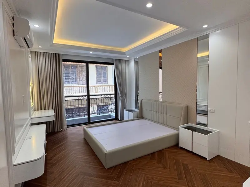 Bán nhà 6 tầng phố Giáp Bát, ngõ ô tô đỗ cửa, thang máy, nội thất cao cấp... Bán nhà riêng tại Tương Mai, Hà Nội 01