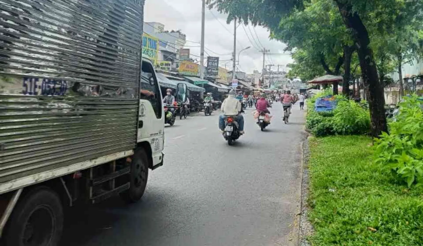 BÁN NHÀ MẶT TIỀN PHAN VĂN HÙM( TRUNG MỸ TÂY 13)-125M2- DÒNG TIỀN 20TR/THÁNG - CHỈ 6,5 TỶ... Bán nhà mặt phố tại Trung Mỹ Tây, Hồ Chí Minh 01