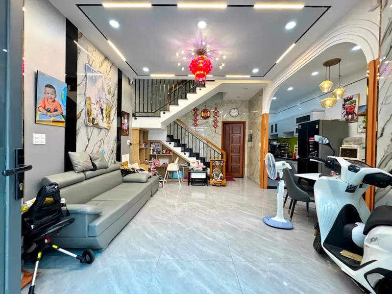 Bán nhà riêng 2 tầng 3 phòng ngủ tại Gò Vấp, giá 5.5 tỷ... Bán nhà riêng tại Gò Vấp, Hồ Chí Minh 01
