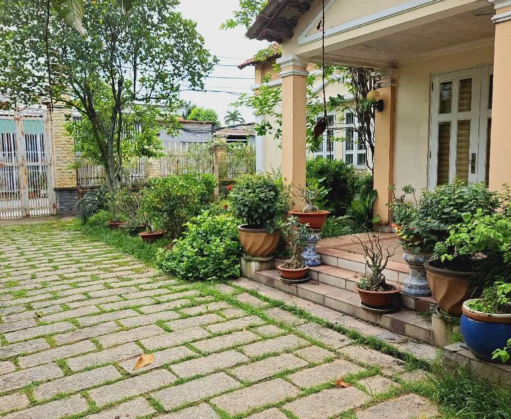 Biệt thự vườn rộng 695m2 tại Bà Điểm, không gian yên tĩnh... Bán partner tại Bà Điểm, Hồ Chí Minh 01