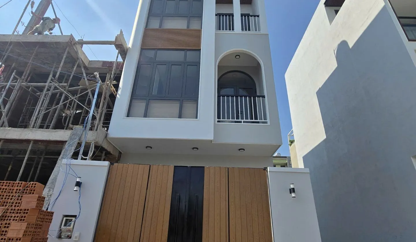 Biệt thự phố hiện đại trọn nội thất tại Long Trường, Thủ Đức... Bán nhà riêng tại Long Trường, Hồ Chí Minh 01