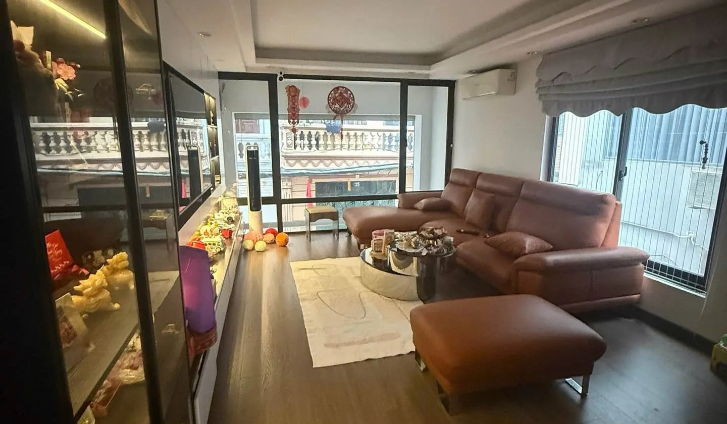 Nhà Ô Tô Vào Nhà Lõi Đống Đa - Gần Phố Sầm Uất... Bán nhà riêng tại Ô Chợ Dừa, Hà Nội 01