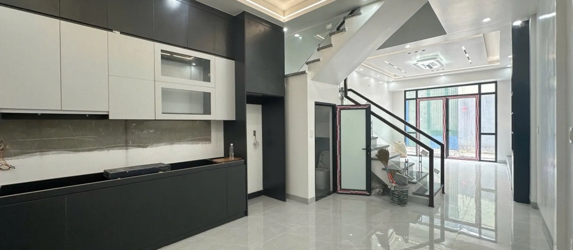 Nhà 4 tầng lô góc 2 mặt thoáng tại Phường Phù Liễn... Bán nhà riêng tại Phù Liễn, Hải Phòng 01