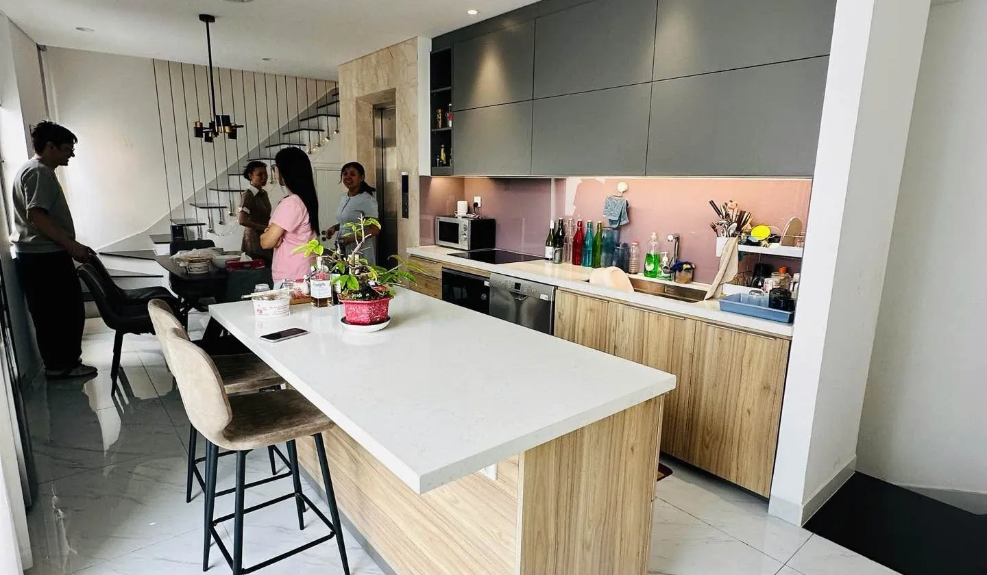Bán nhà 6 tầng mặt phố góc Tân Hóa, có thang máy, cho thuê 30 triệu... Bán nhà mặt phố tại Phú Lâm, Hồ Chí Minh 01