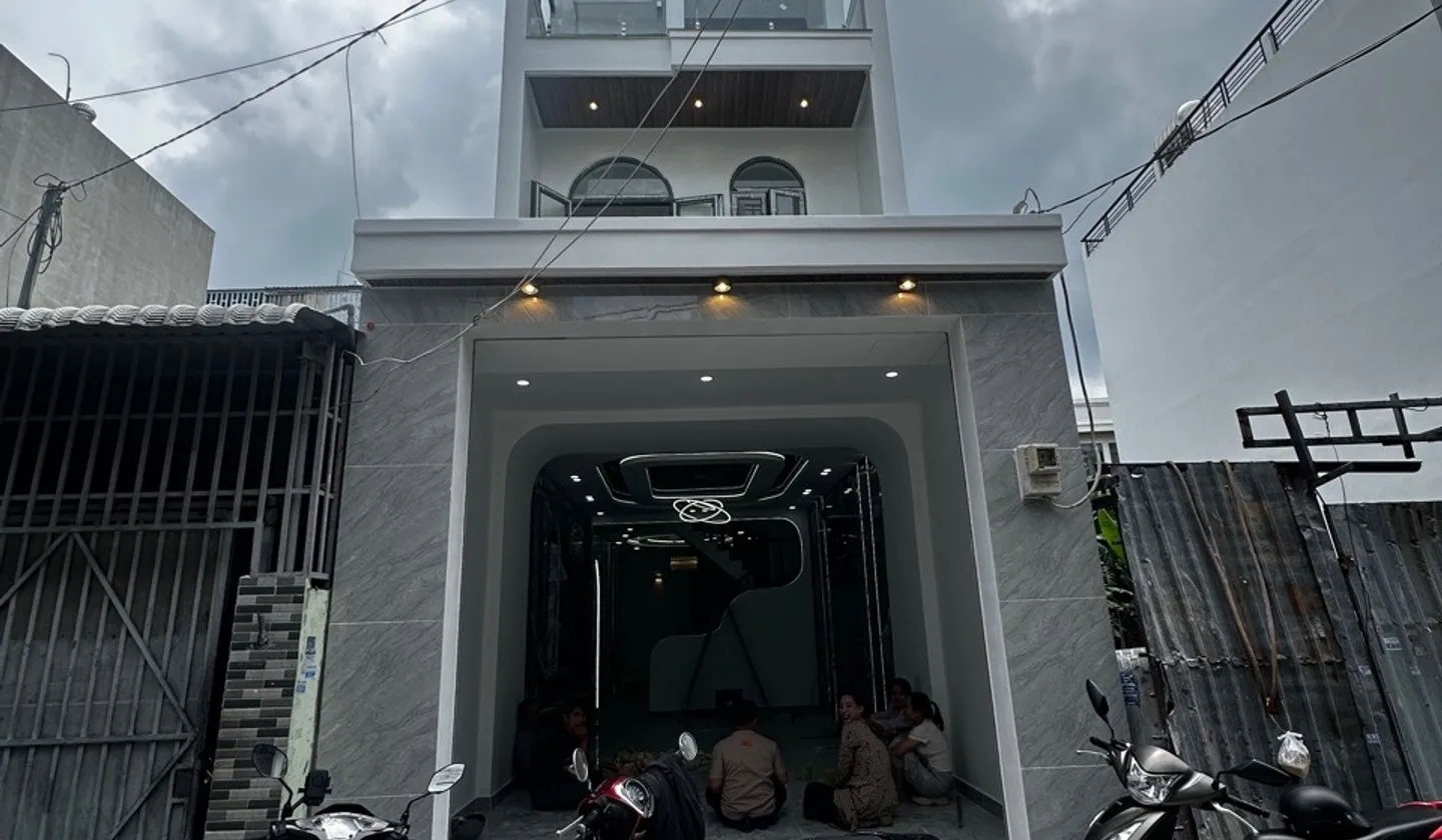 🔥 LÂM THỊ HỐ | 68M2 | 3 TẦNG | HẺM 6M | Ô TÔ ĐỖ NHÀ | 5.68 TỶ... Bán nhà riêng tại Trung Mỹ Tây, Hồ Chí Minh 01