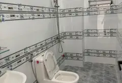 Nhà phố ba tầng đối diện Vinhome Quận 9, không gian sống tiện nghi tại trung tâm phát triển... Bán nhà mặt phố tại Long Bình, Hồ Chí Minh 10