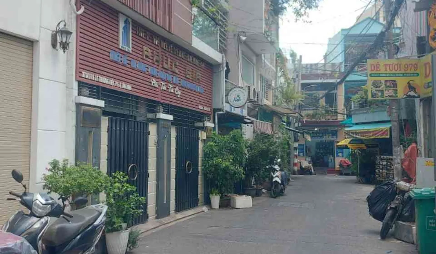 Nhà 5 tầng hiện đại tại Tân Hòa giá hấp dẫn... Bán nhà riêng tại Tân Hòa, Hồ Chí Minh 01