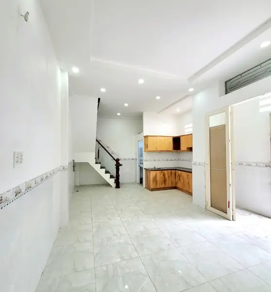 Nhà 2 Lầu Mới Đẹp Vị Trí Đắc Địa Quận 10, Cơ Hội Vàng Không Thể Bỏ Lỡ... Bán nhà riêng tại Hòa Hưng, Hồ Chí Minh 01