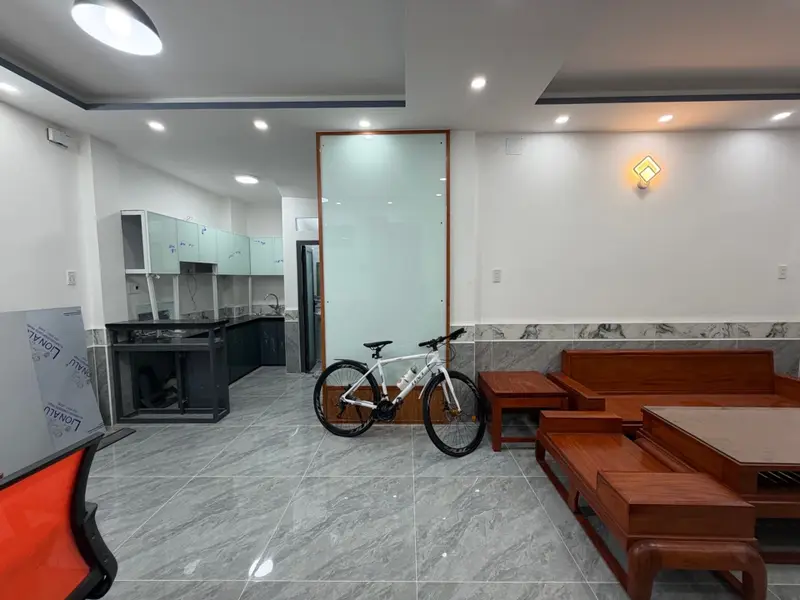 Nhà 4 tầng Phú Nhuận giá hợp lý dành cho gia đình trẻ... Bán nhà riêng tại Đức Nhuận, Hồ Chí Minh 01