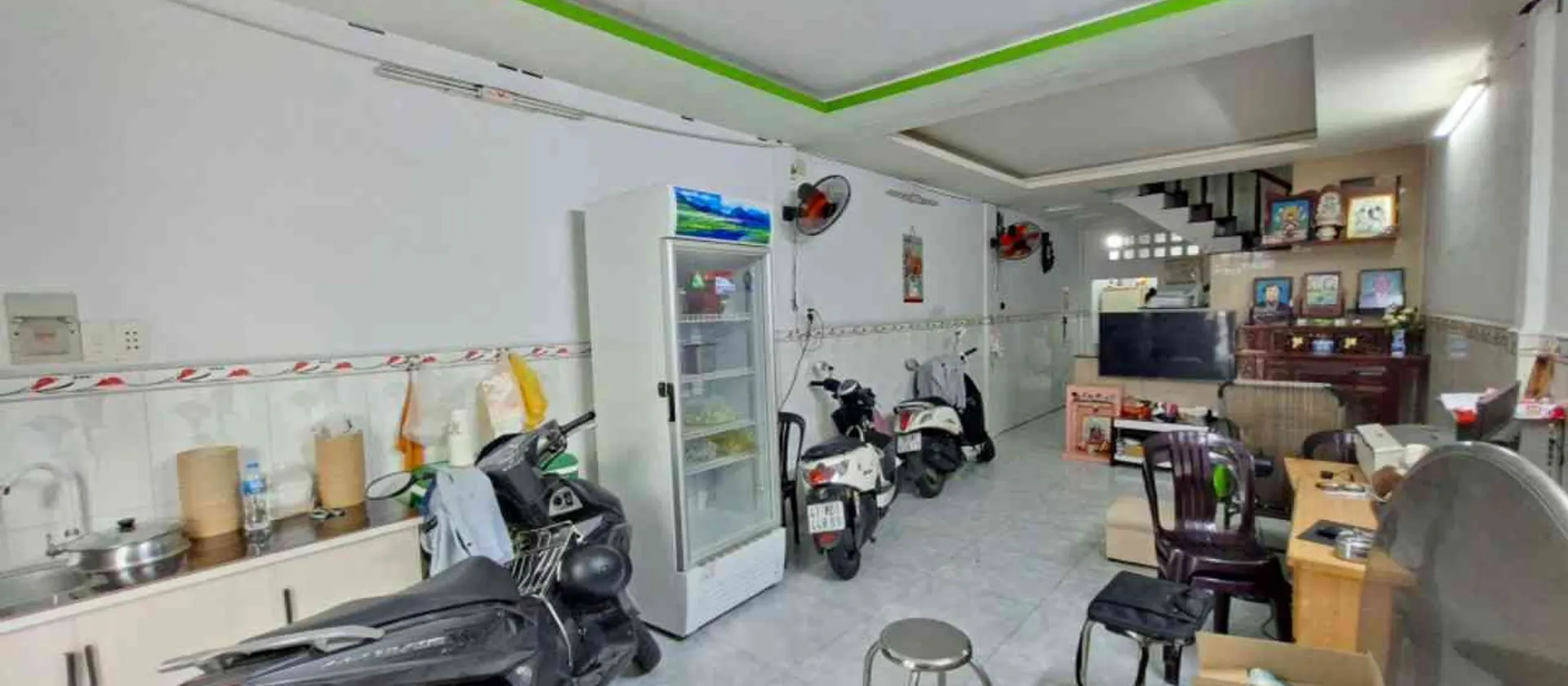 Bán nhà HXH Lạc Long Quân- 58m² - gần THCS Nguyễn Văn Phú - Chỉ nhỉnh 8 tỷ... Bán nhà riêng tại Bình Thới, Hồ Chí Minh 01