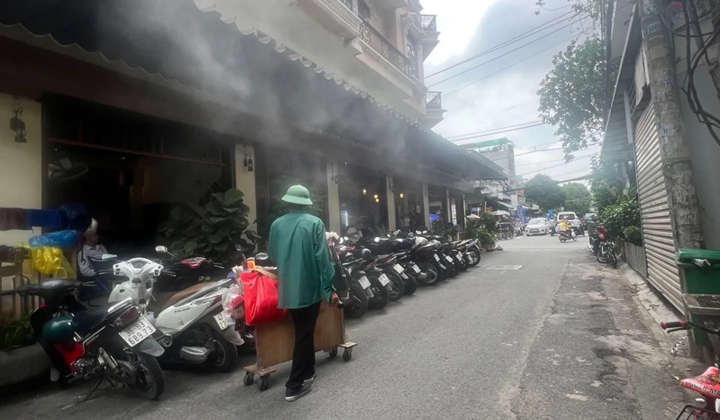 Nhà 3 tầng ô tô đậu trong nhà, vị trí siêu tiện nghi... Bán nhà riêng tại Bình Hưng Hòa, Hồ Chí Minh 01