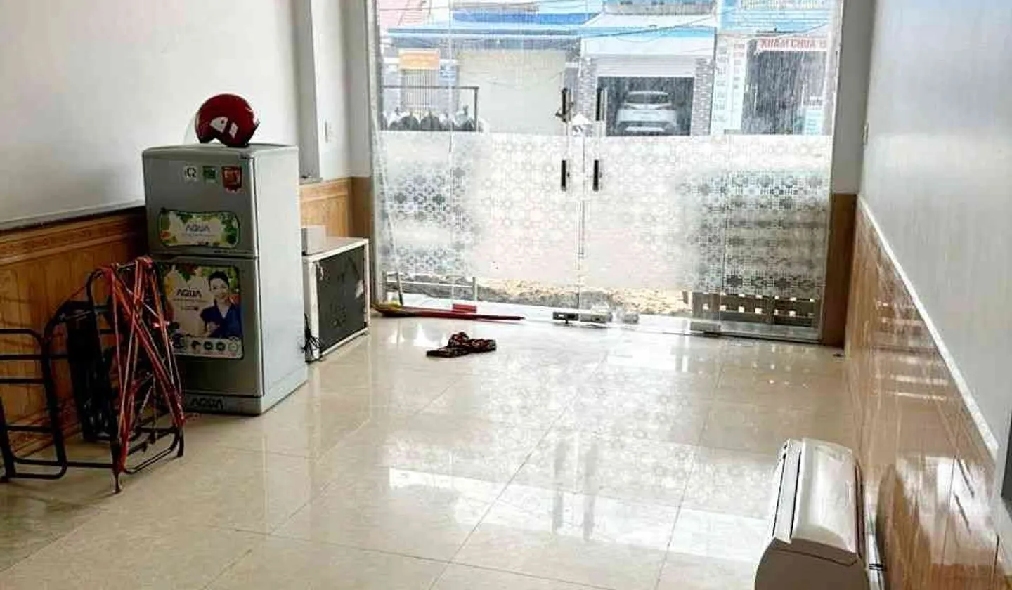 Nhà Mặt Phố Trung Tâm Thị Trấn Trường Sơn - Vỉa Hè Rộng, Sẵn Sàng Kinh Doanh... Bán nhà mặt phố tại An Lão, Hải Phòng 01