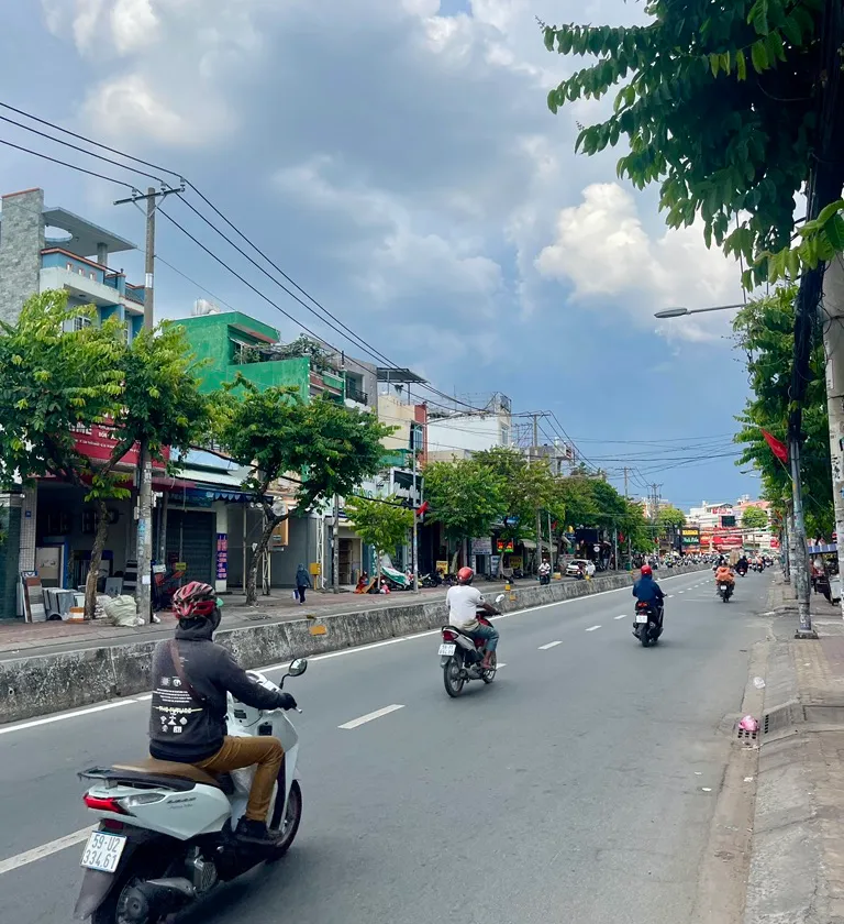 Nhà mặt phố nở hậu, vị trí vàng gần Tân Bình - cơ hội hiếm giá dưới 14 tỷ... Bán nhà mặt phố tại Đông Hưng Thuận, Hồ Chí Minh 01