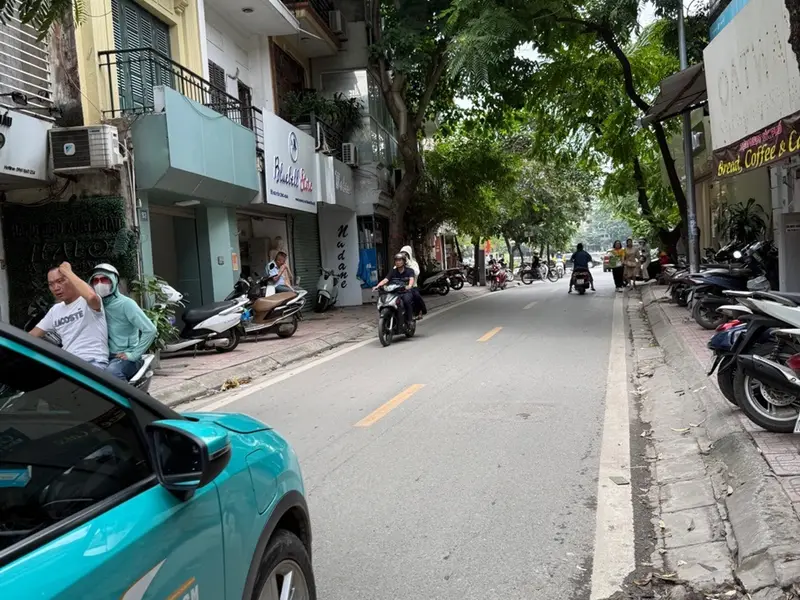 Siêu phẩm nhà mặt phố góc 3 mặt thoáng tại quận Ba Đình... Bán nhà mặt phố tại Giảng Võ, Hà Nội 01