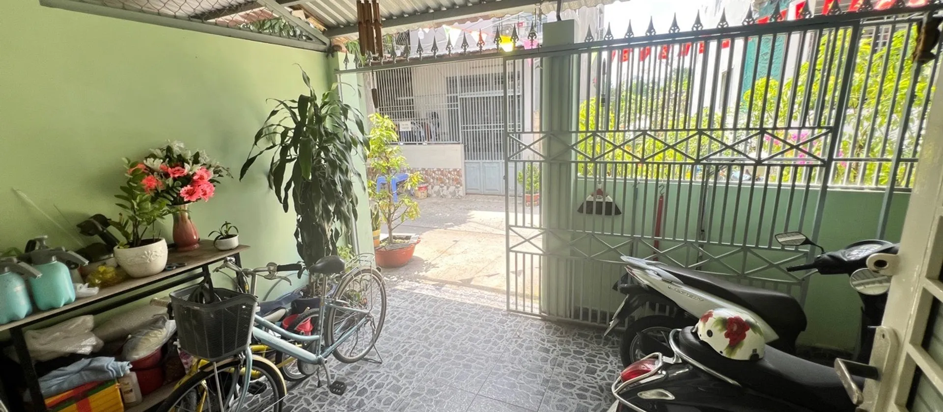 Cơ hội sở hữu nhà 2 tầng mặt tiền rộng tại Huỳnh Tấn Phát, Quận 7 với giá giảm mạnh... Bán nhà riêng tại Phú Thuận, Hồ Chí Minh 01