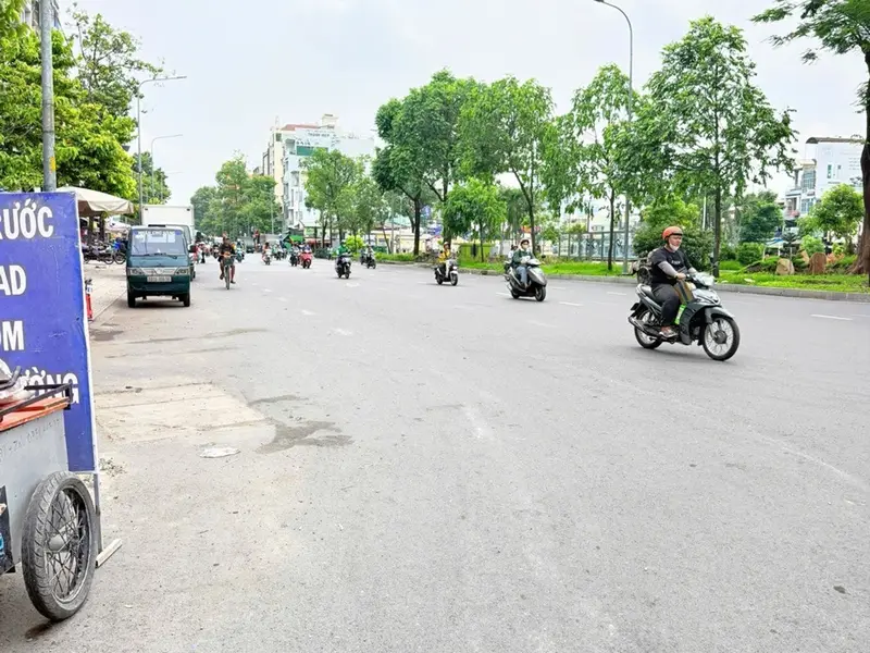 Nhà mặt phố sầm uất quận 5, ngay chợ Kim Biên, giá sốc giảm 1 tỷ... Bán nhà mặt phố tại Chợ Lớn, Hồ Chí Minh 01