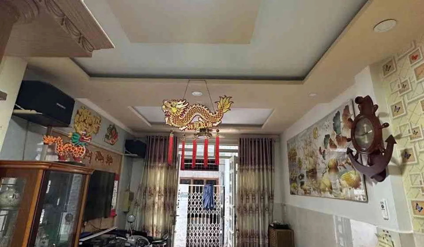 🌹 Q10- NGUYỄN NGỌC LỘC $ 5.99 TL
👉DT:29 M2( 3.5× 8.1)
👉3 TẦNG
✅ Kết cấu: 1 trệt 1 lửng 1 lầu gồm... Bán nhà riêng tại Diên Hồng, Hồ Chí Minh 01