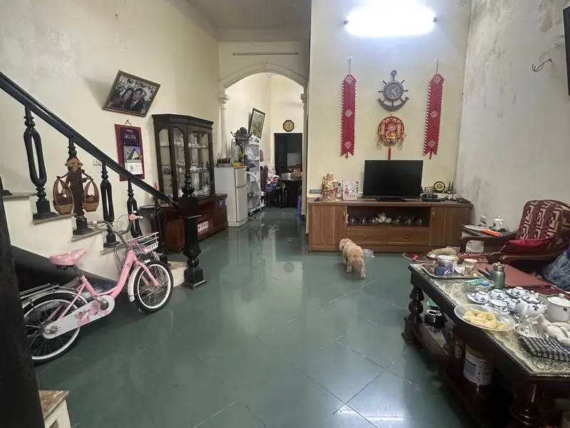 Nhà 3 tầng gần cầu Long Biên, tận hưởng không gian sống xanh và tiện nghi... Bán nhà riêng tại Bồ Đề, Hà Nội 01