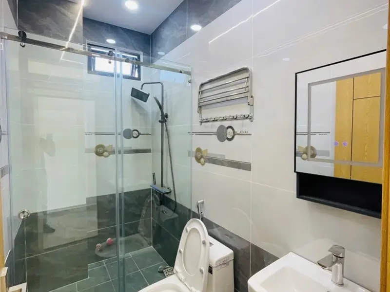 Nhà 5 tầng 4PN 5WC, đầy đủ nội thất tại Bình Hưng Hòa, TP HCM... Bán nhà riêng tại Bình Hưng Hòa, Hồ Chí Minh 01