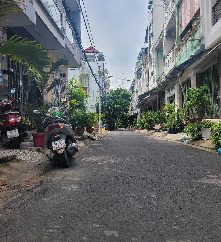 Nhà 2 mặt tiền, 3 tầng, 40m2, Quận 6, giá 7.3 tỷ... Bán nhà mặt phố tại Bình Phú, Hồ Chí Minh 01
