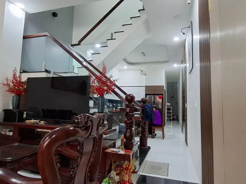 Nhà mặt phố 3 tầng, 4 phòng ngủ, giá 6.4 tỷ tại Dĩ An... Bán nhà mặt phố tại Dĩ An, Hồ Chí Minh 01