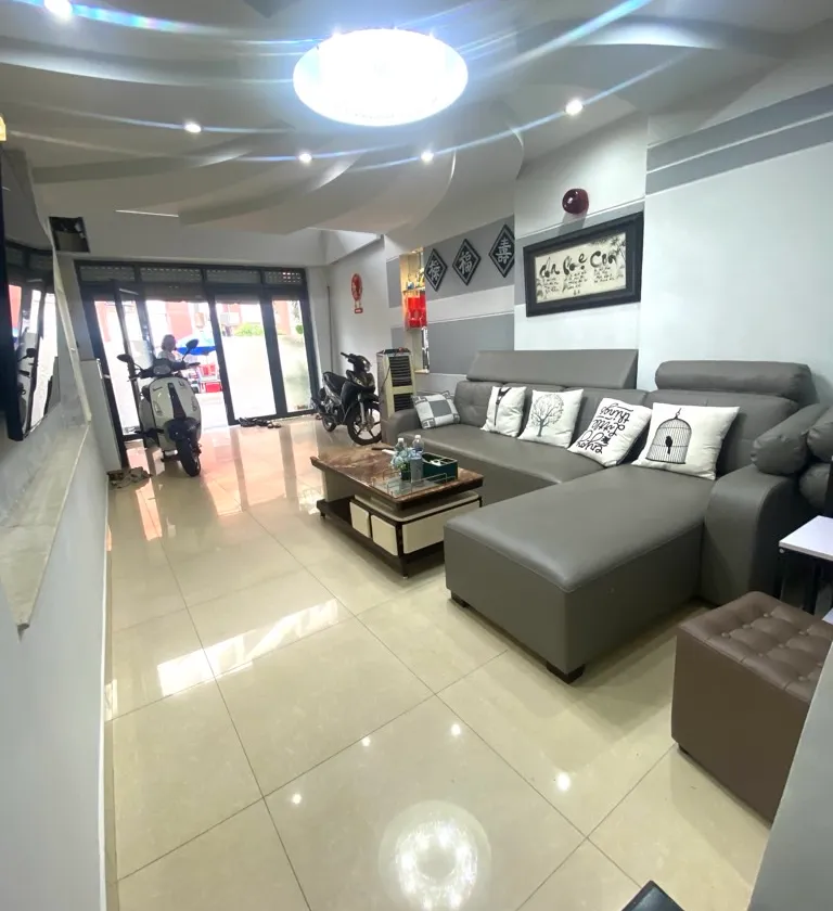 Nhà bánchính chủ định cư ngay siêu thị Coopmart quận 3 - Lê Văn Sỹ

4,112m 5 tầng sân thượng btct... Bán nhà riêng tại Nhiêu Lộc, Hồ Chí Minh 01