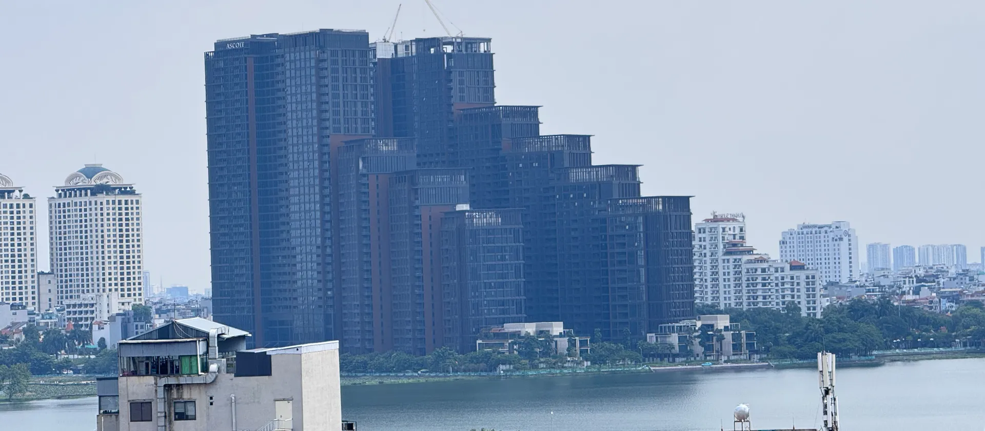 Chính chủ cần bán chung cư view Hồ Tây, tiện ích từ chân toà nhà.... Bán căn hộ chung cư tại Tây Hồ, Hà Nội 01